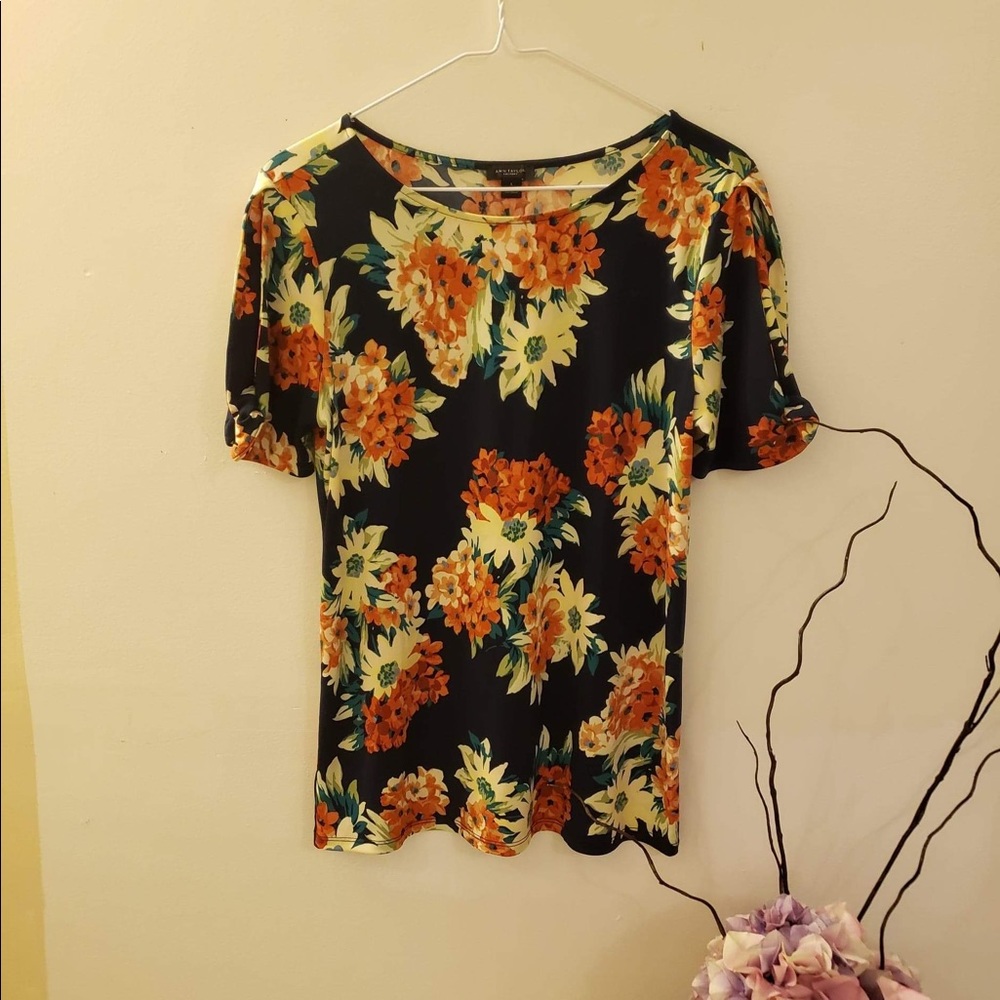 Ann Taylor Factory floral blouse with eyelet sleeves in small